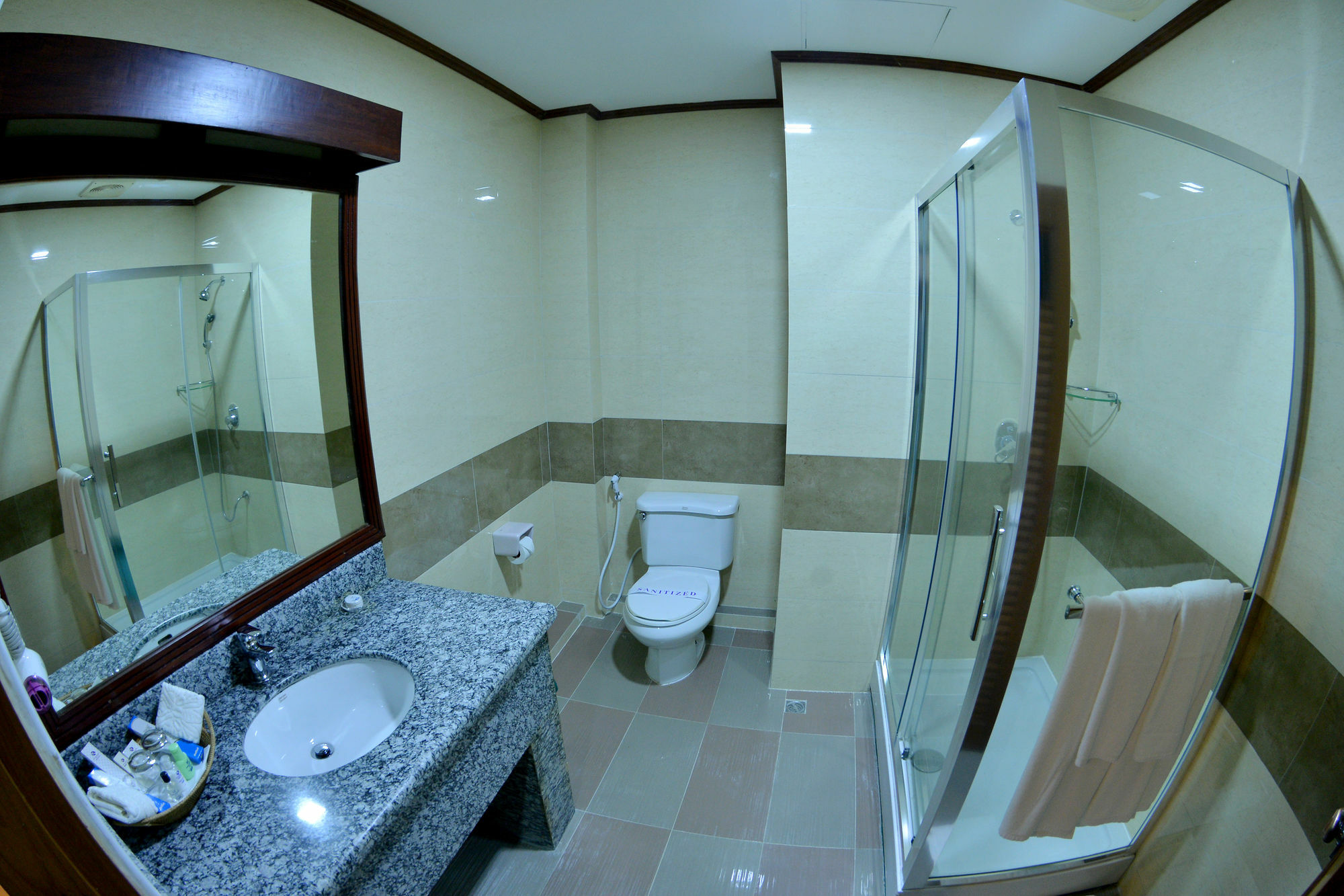 Golden Butterfly Hotel Yangon Exterior foto